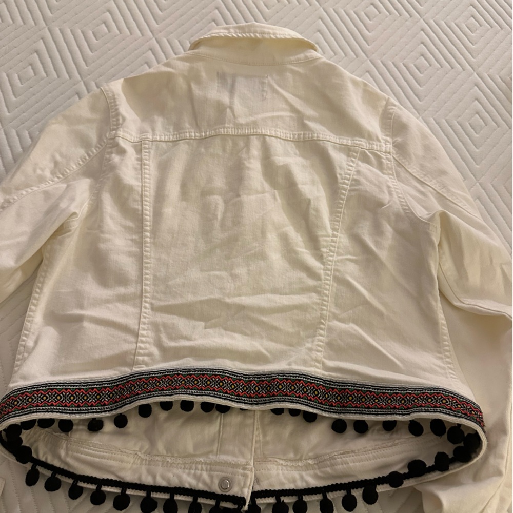 Pilcro and the Letterpress Cream Jean Jacket with Embroidered Hem - Picture 4 of 6